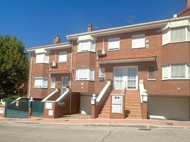 Maison mitoyenne avec jardin à vendre à Algete Centro