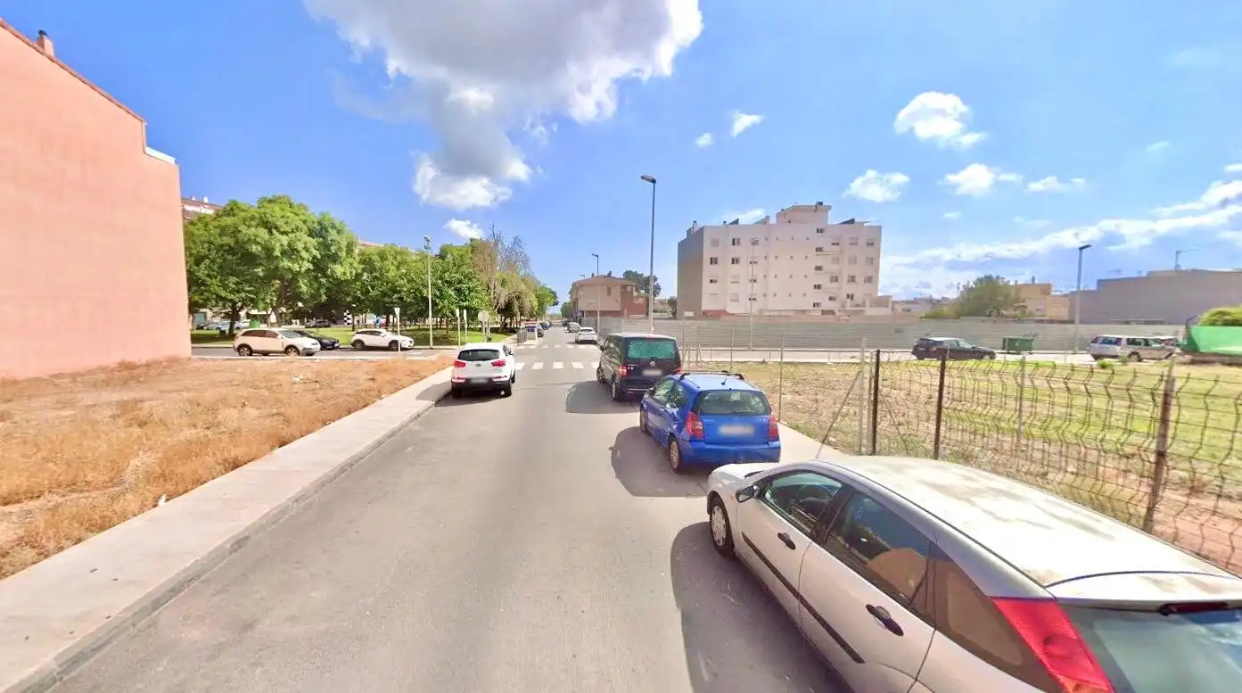 Wohnbaugrundstück zum Verkauf in Carrer d'Enric Valor, imagen 5