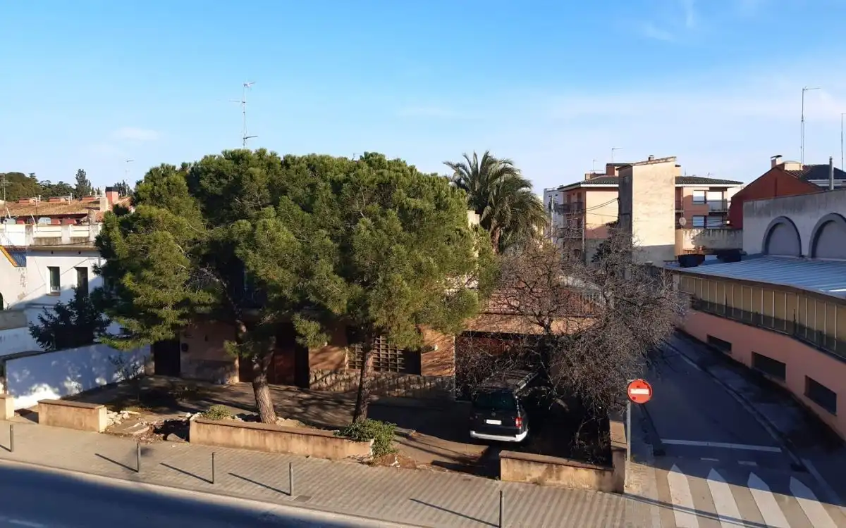 Vista exterior de Residencial en venta en Figueres