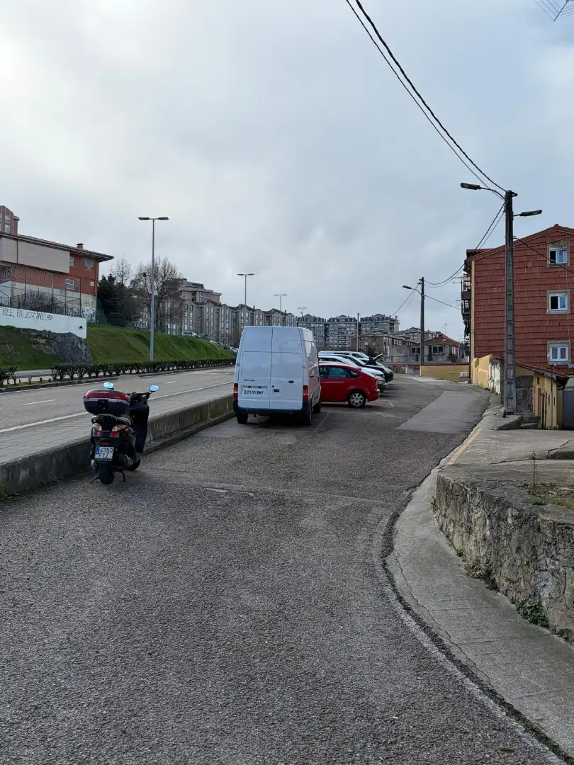 Parking de Piso en venta en Santander con Parquet, Amueblado y Horno