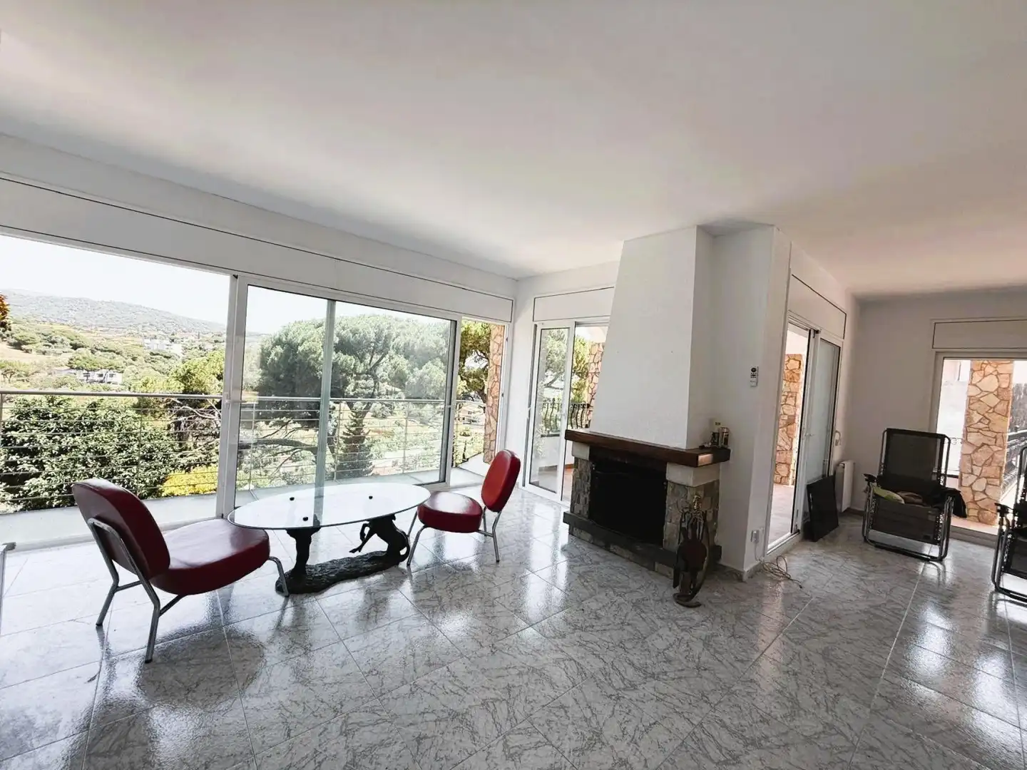 Sala d'estar de Casa o xalet en venda en Arenys de Mar amb Aire condicionat, Calefacció i Terrassa