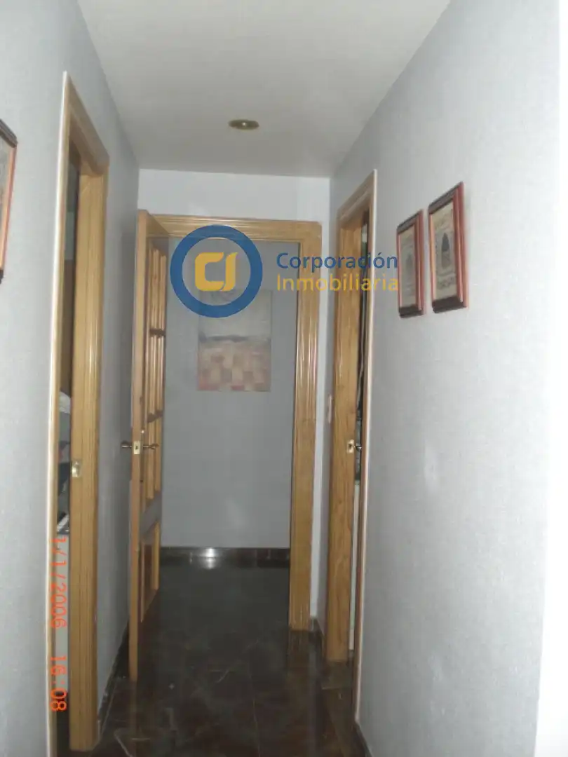 Wohnung zum Verkauf in Lorca mit Klimaanlage, Heizung und Terrasse