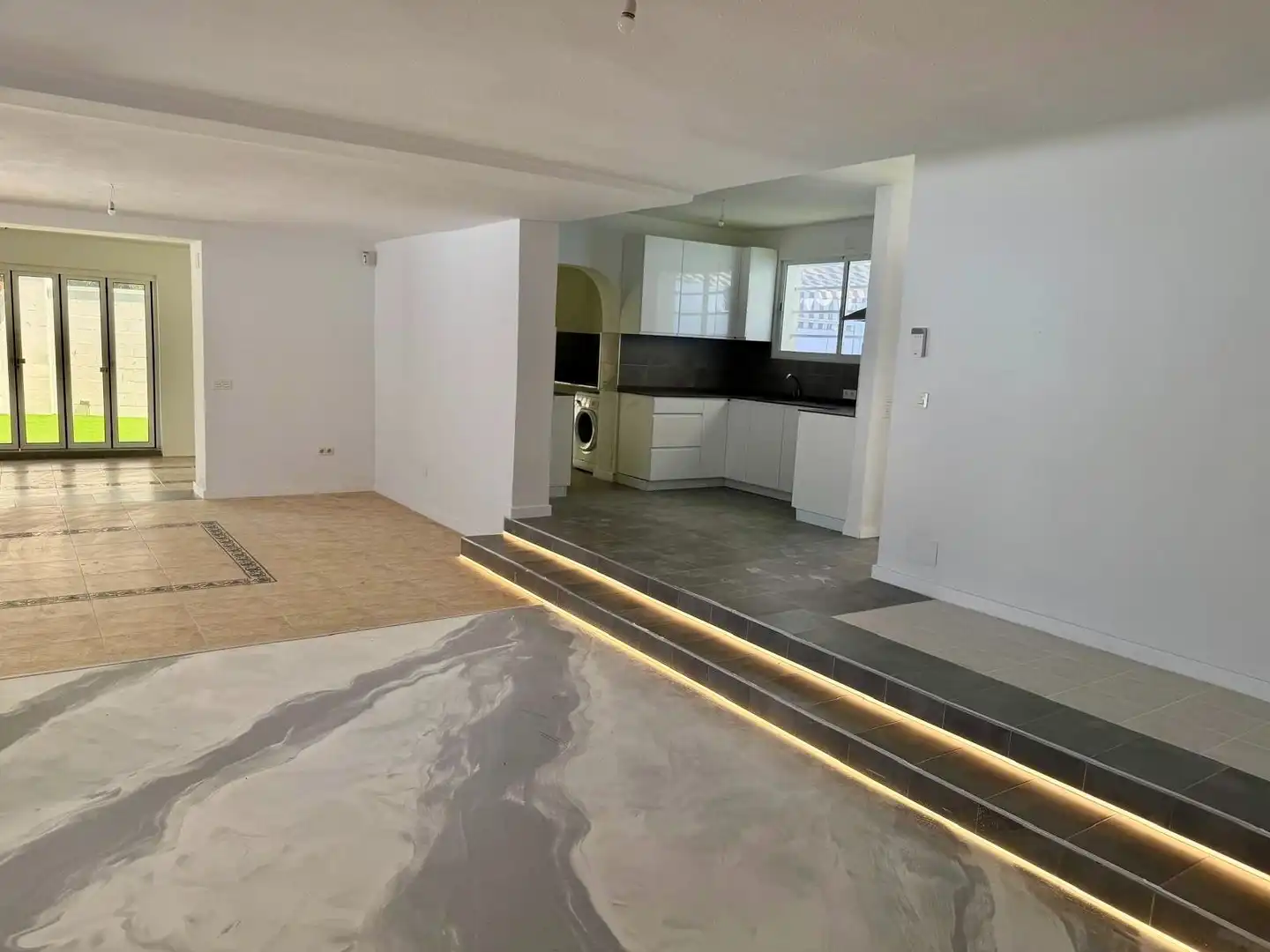 Casa amb piscina en venda a tulipanes, imagen 3