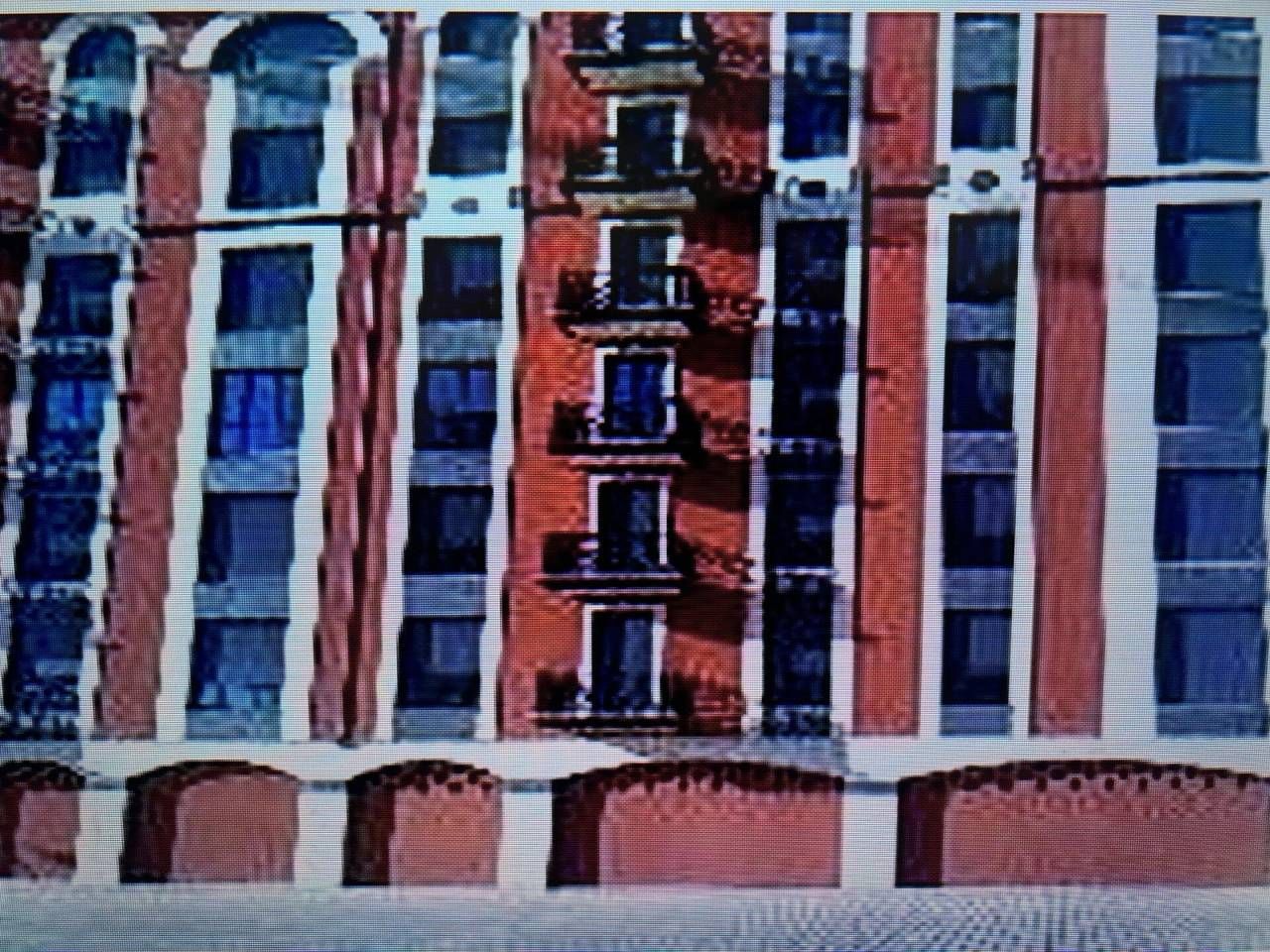 Vista exterior de Apartament en venda en León Capital  amb Calefacció, Terrassa i Traster