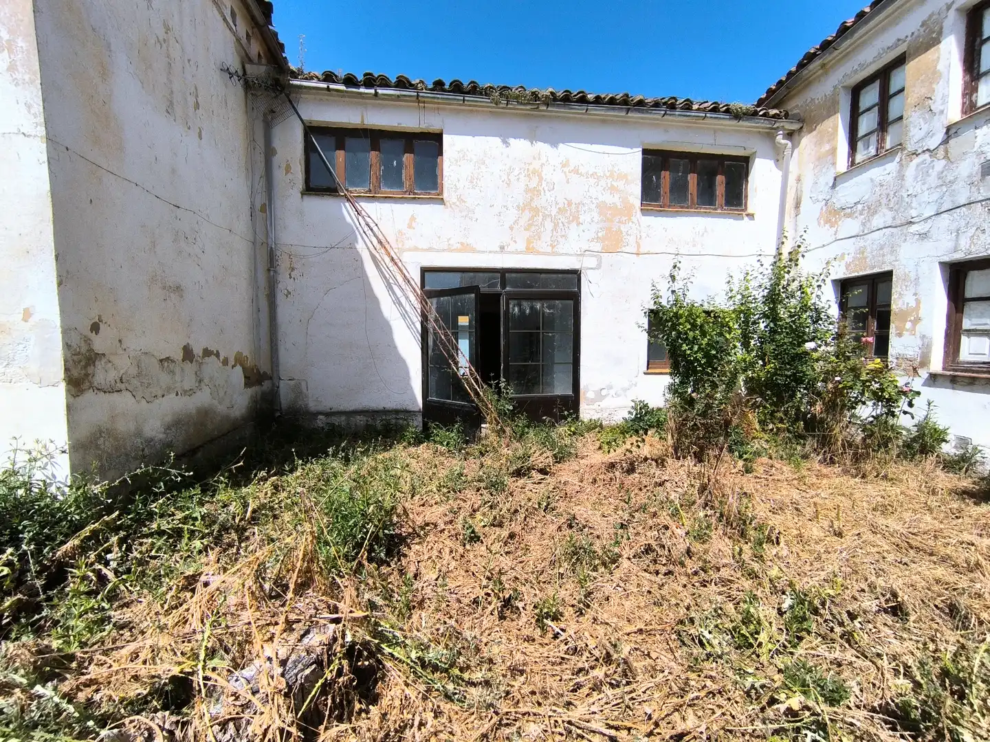 Vista exterior de Casa o xalet en venda en Meneses de Campos amb Jardí privat i Traster