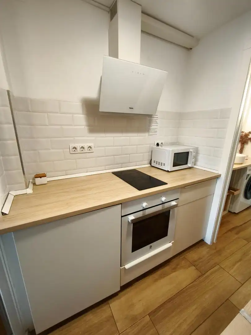 Cocina de Apartamento en venta en Alicante / Alacant con Piscina comunitaria