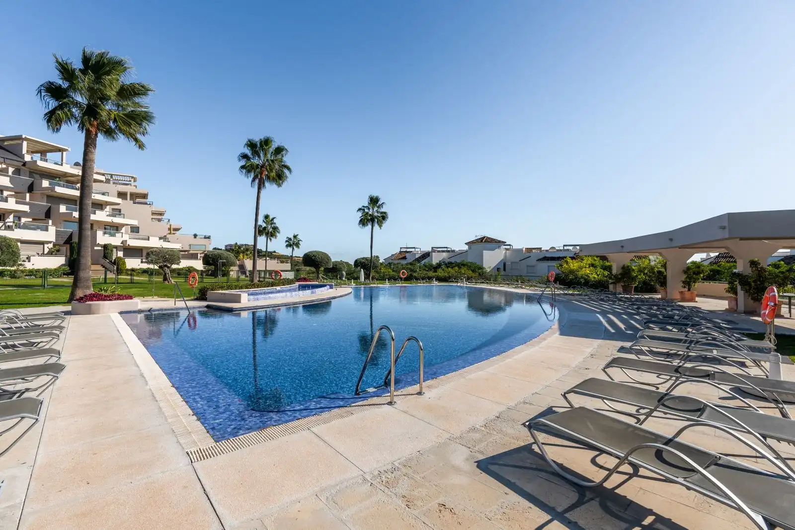 Piso con terraza en venta en Calle Benahavis 29679, imagen 17