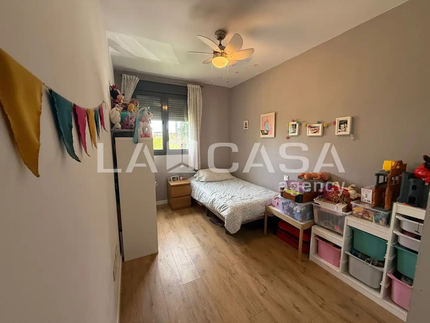 Piso en venta en Entrenúcleos