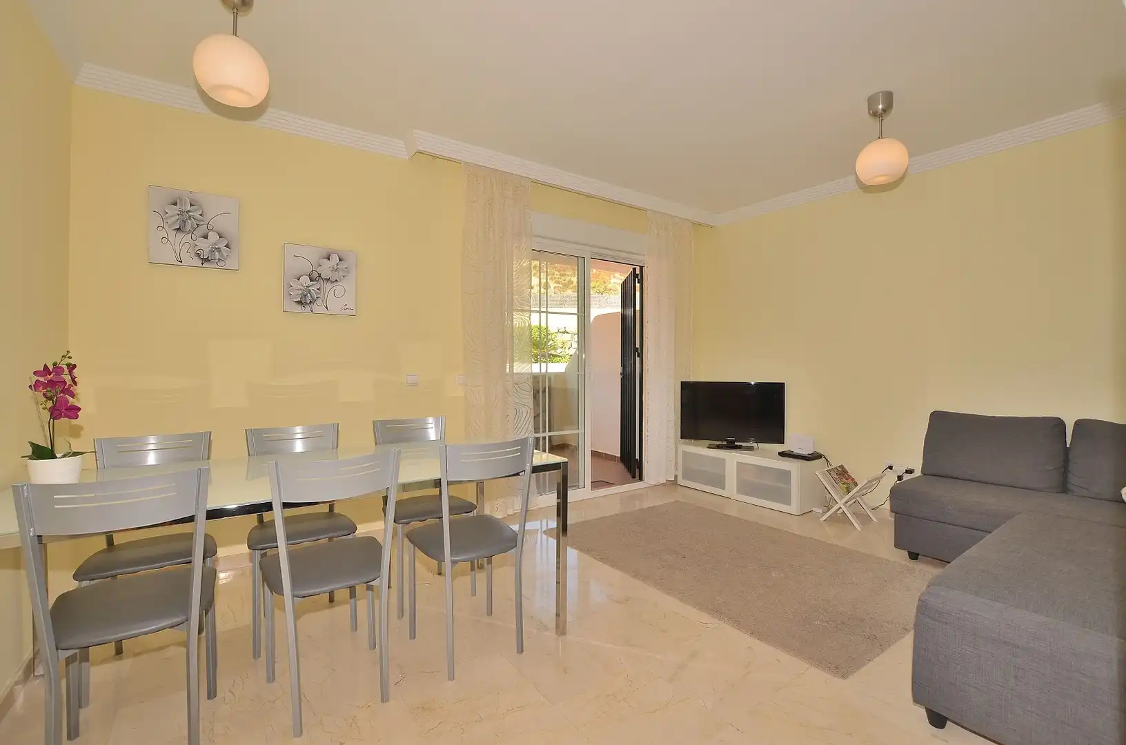 Living room of Apartments for sale in Benalmádena  with Air Conditioner, Terrace and Storage room