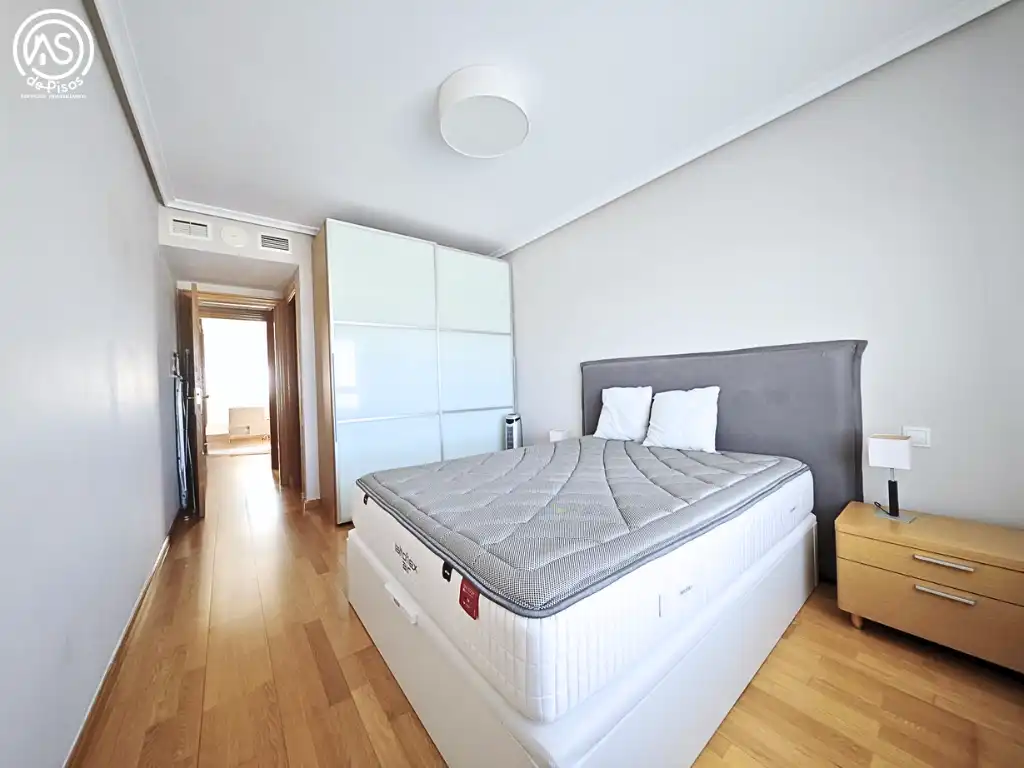 Flat for rent in Calle de la Sierra de Vicor, 21, La Almozara