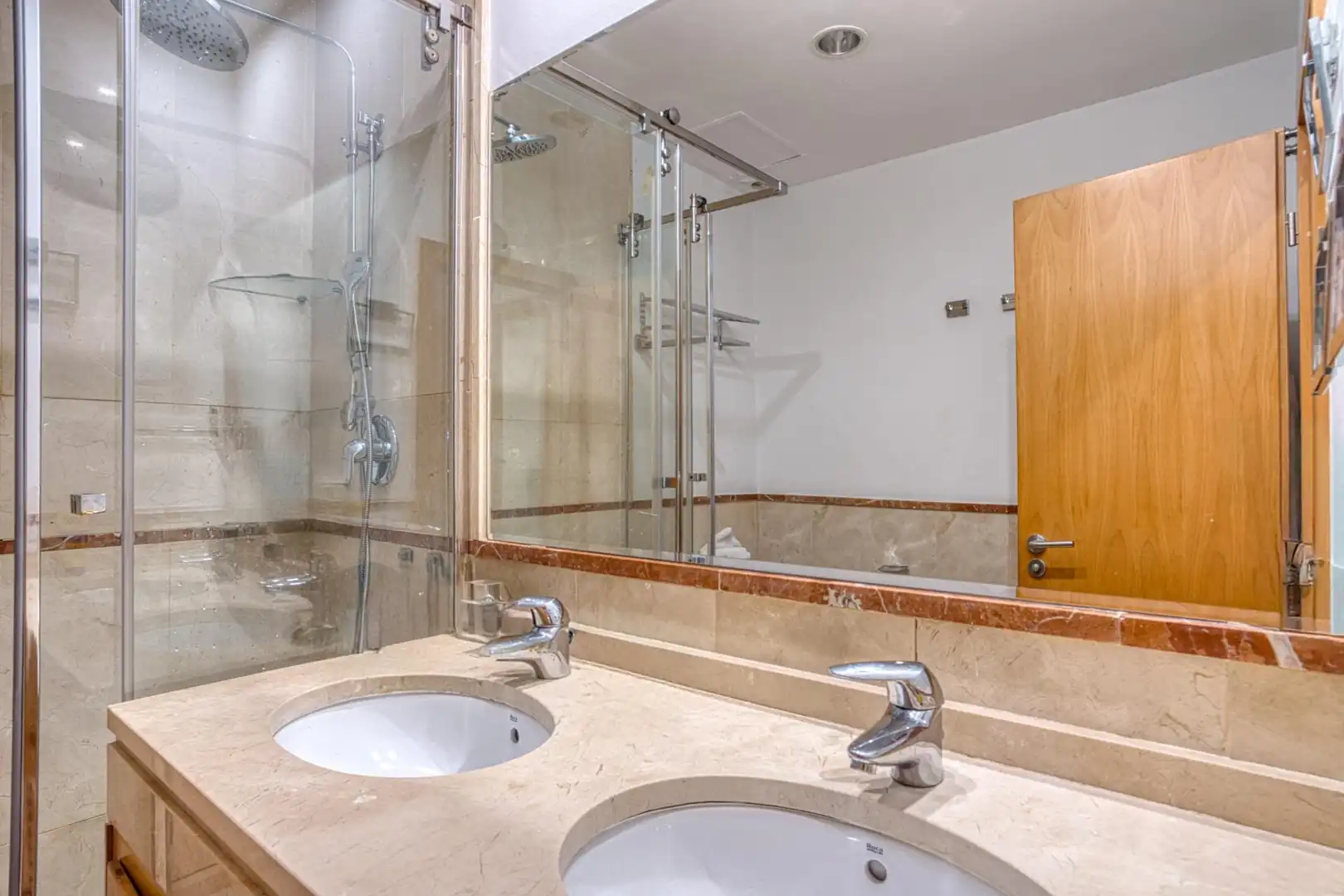 Bathroom of Apartments for sale in Sanlúcar de Barrameda  with Air Conditioner, Private garden and Terrace