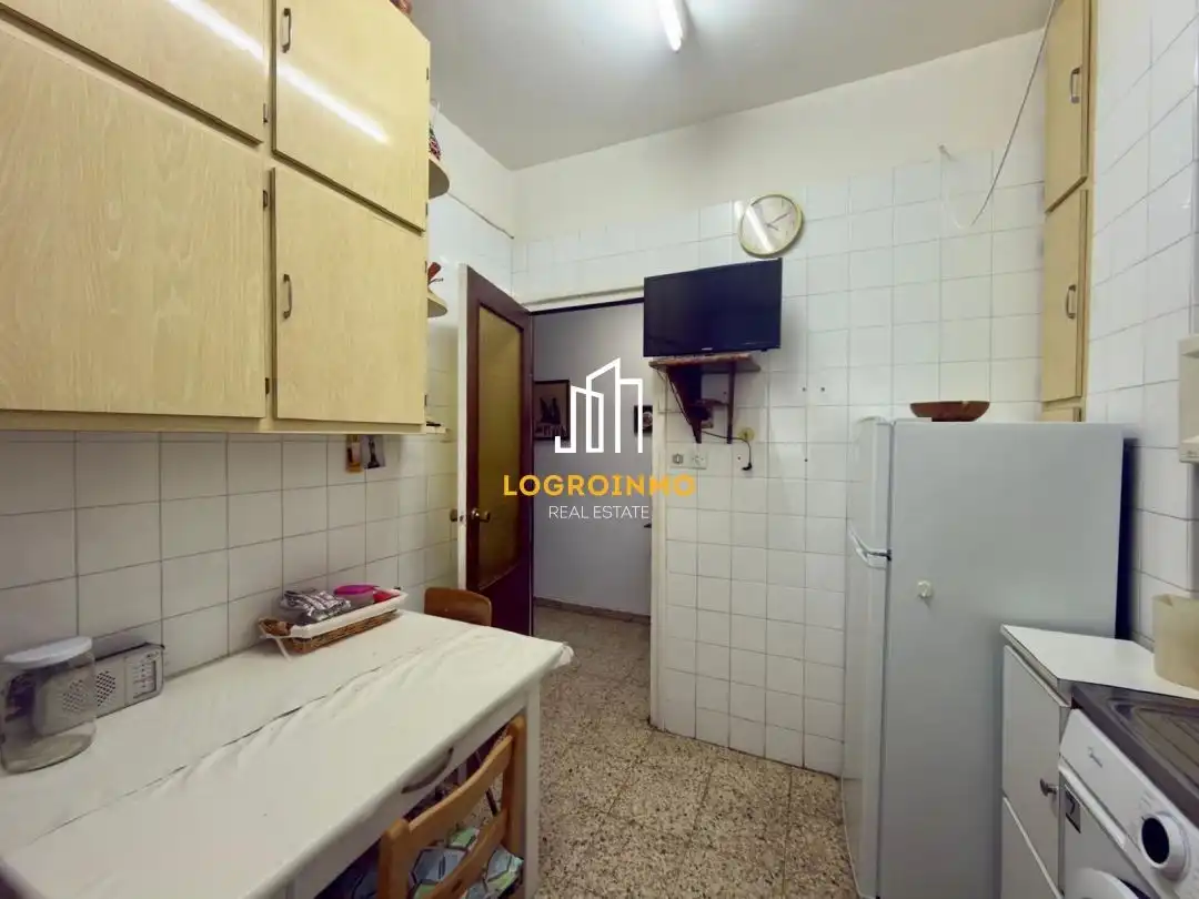 Cocina de Piso en venta en  Logroño con Calefacción, Amueblado y Balcón