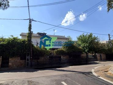 Casa amb piscina en venda a Calle Federico del Cerro 23