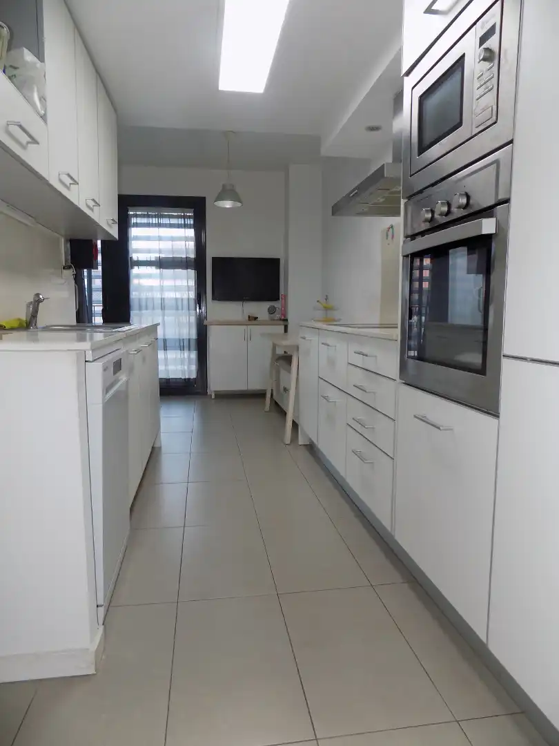 Cocina de Dúplex en venta en Santa Coloma de Gramenet con Aire acondicionado y Parquet