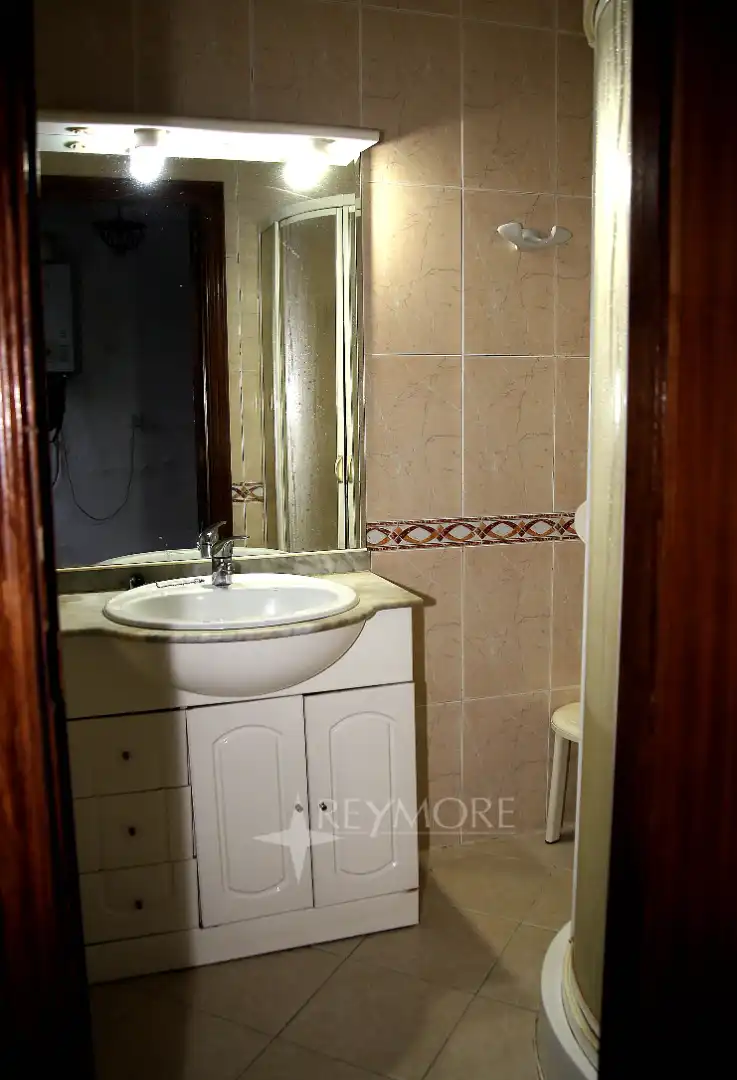 Baño de Casa o chalet en venta en Bujalance con Jardín privado, Trastero y Piscina