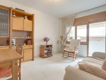 Casa amb balcó en venda a Carrer de Santiago