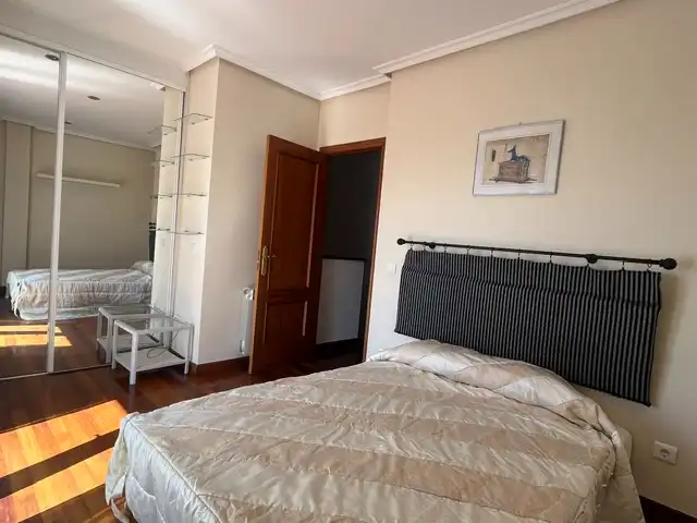 Schlafzimmer von Maisonette zum Verkauf in Piélagos mit Heizung, Terrasse und Abstellraum