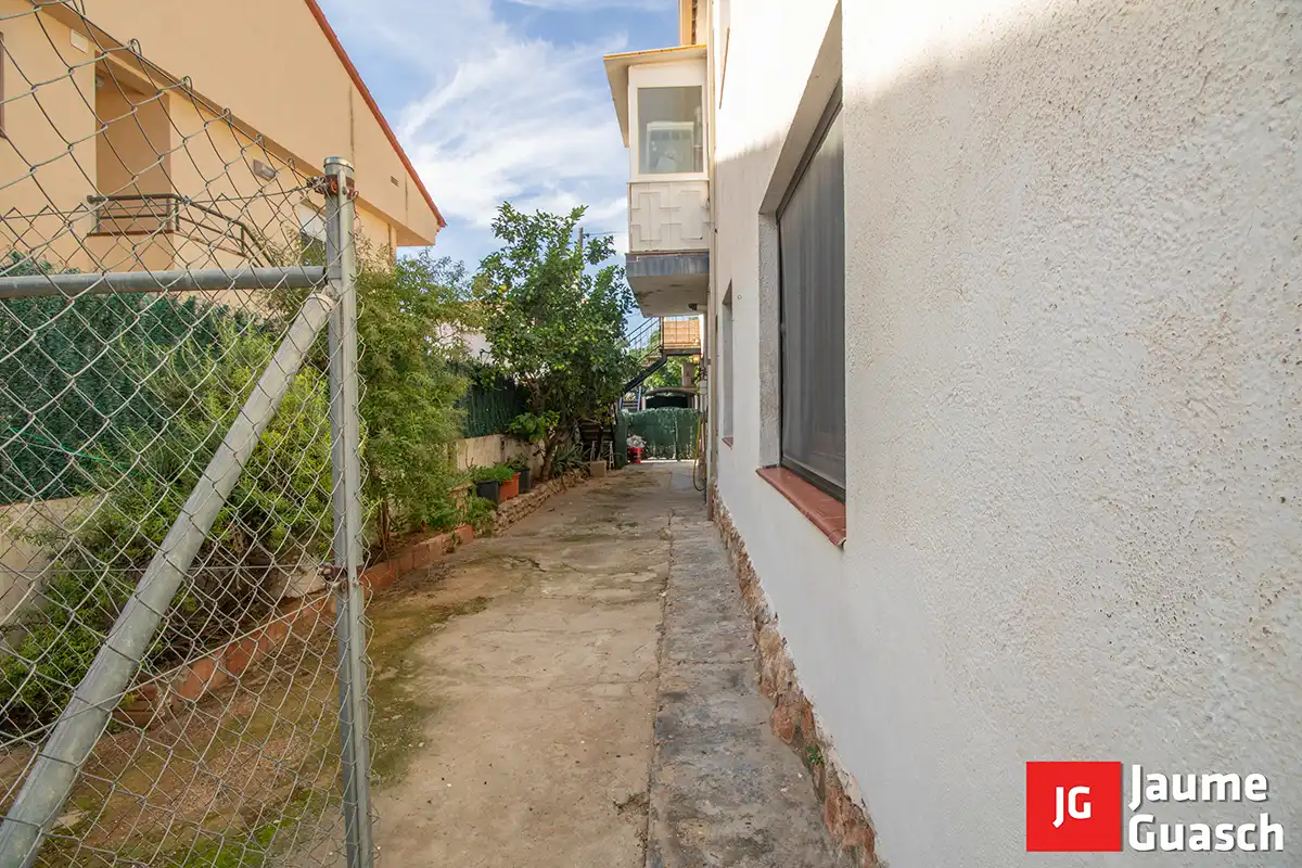 Exterior view of Ground floor for sale in Sant Jordi
