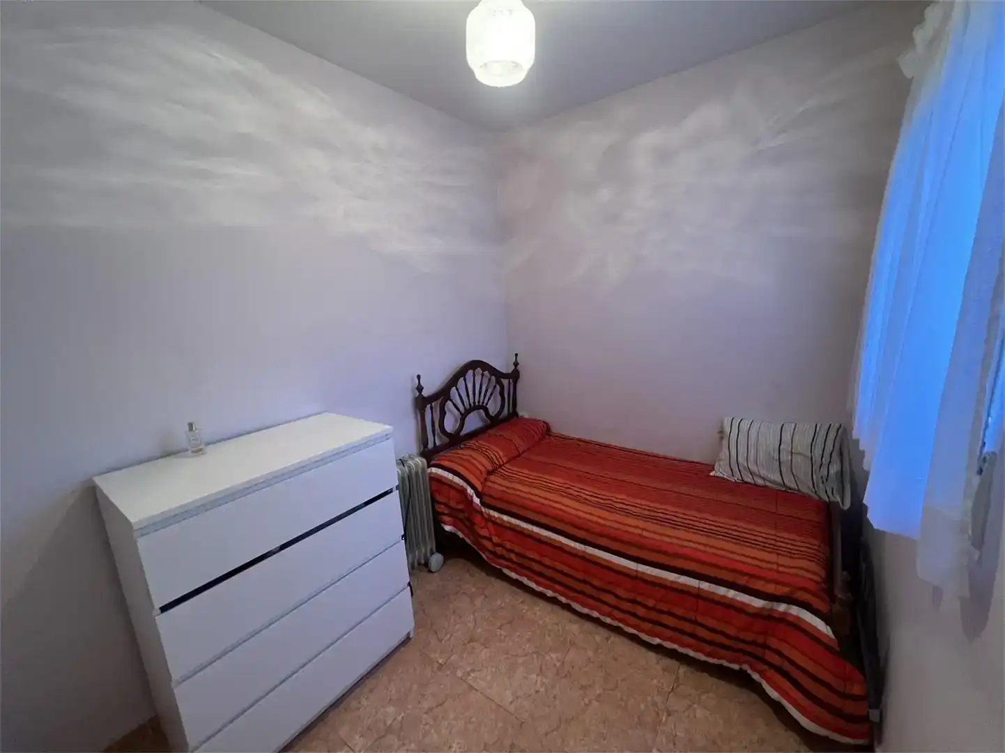 Habitación de Casa o chalet en venta en Los Navalmorales con Jardín privado y Trastero