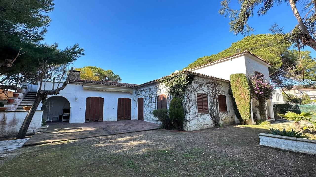 Vista exterior de Casa o chalet en venta en Lloret de Mar con Terraza y Piscina