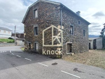 House for sale in Coaña - Lugar Villacondide, Coaña
