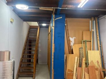 Local comercial en venda a Residencia - Abella