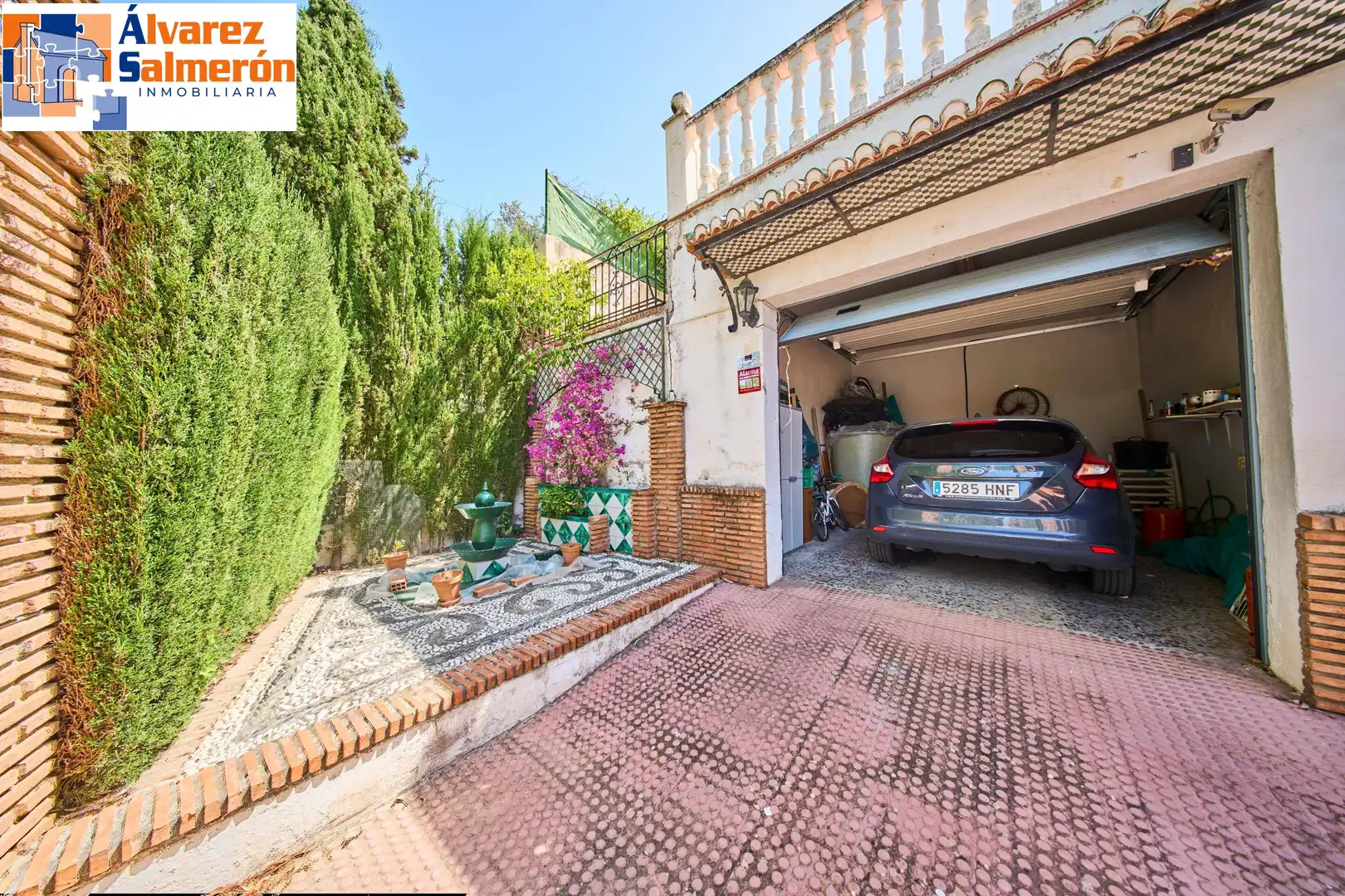 Vista exterior de Casa o chalet en venta en Villa de Otura con Jardín privado y Terraza