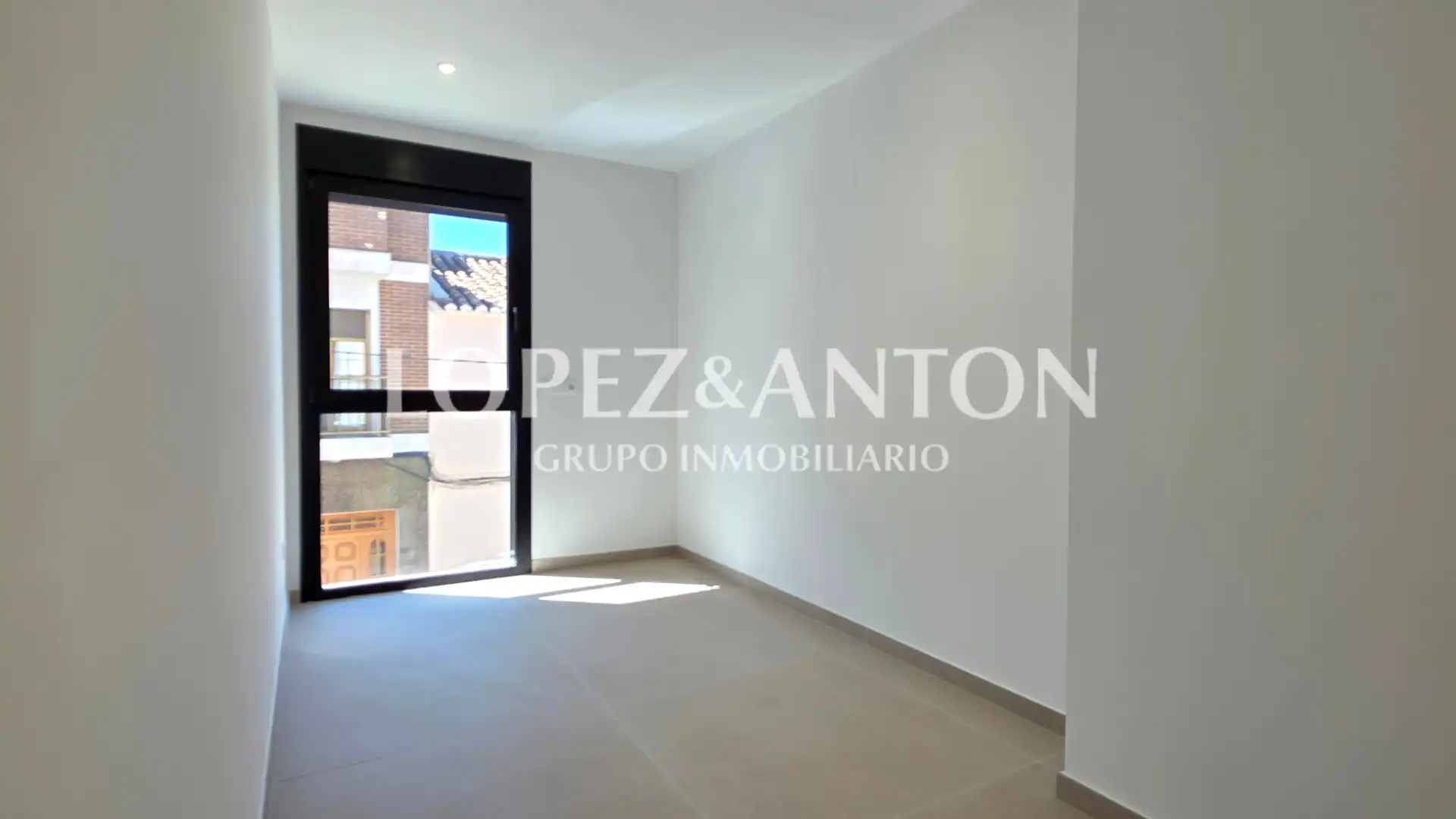 Casa adosada en venta en Benaguasil con Aire acondicionado, Calefacción y Terraza