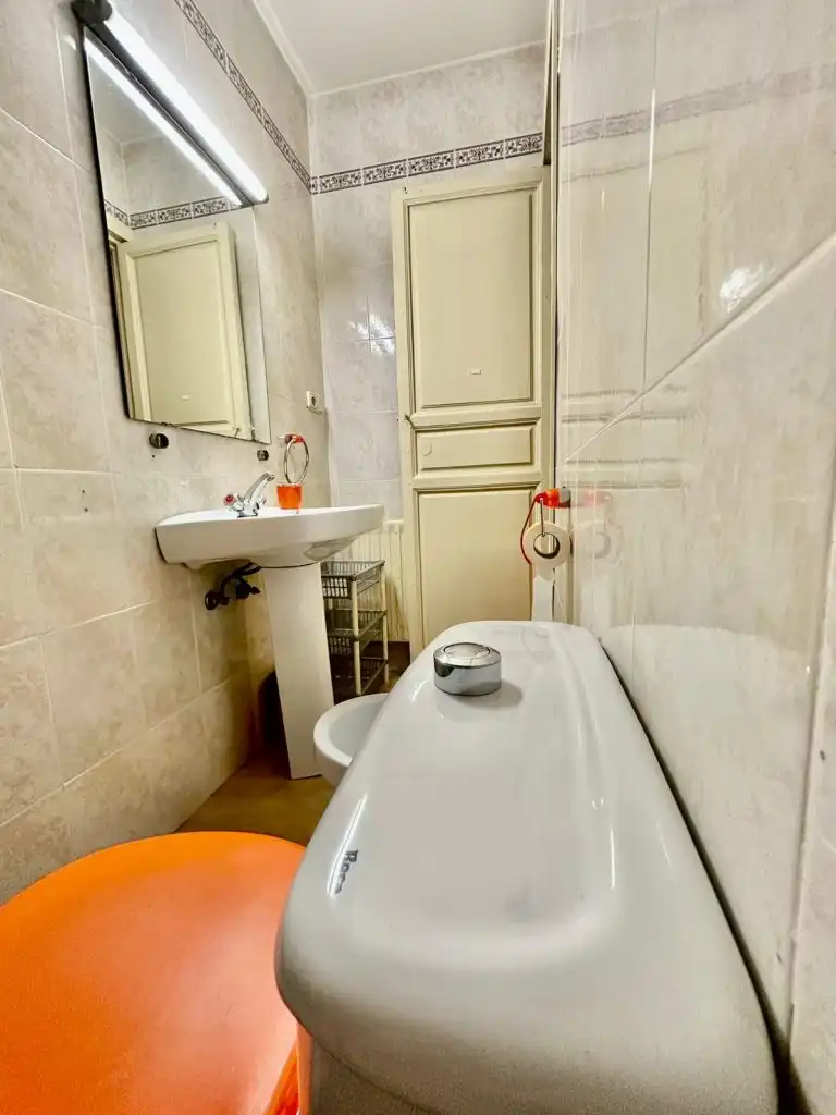 Baño de Estudio de alquiler en Granada con Calefacción, Amueblado y Lavadora