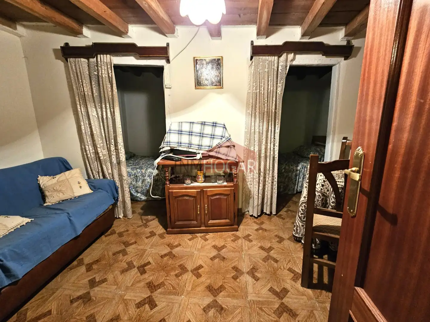 Sala d'estar de Casa o xalet en venda en Muñana amb Traster i Moblat