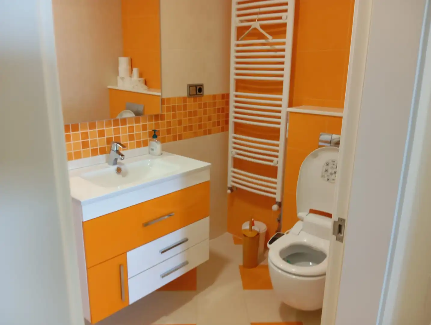 Baño de Casa o chalet de alquiler en Carballo con Amueblado, Horno y Se aceptan mascotas