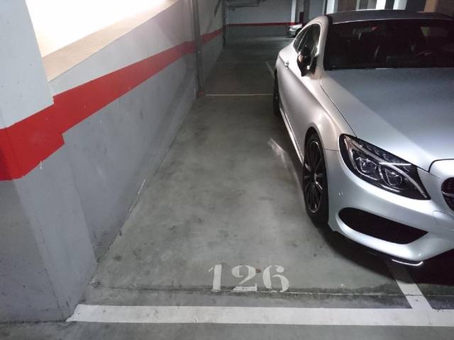 Garaje en Venta en Avenida Europa