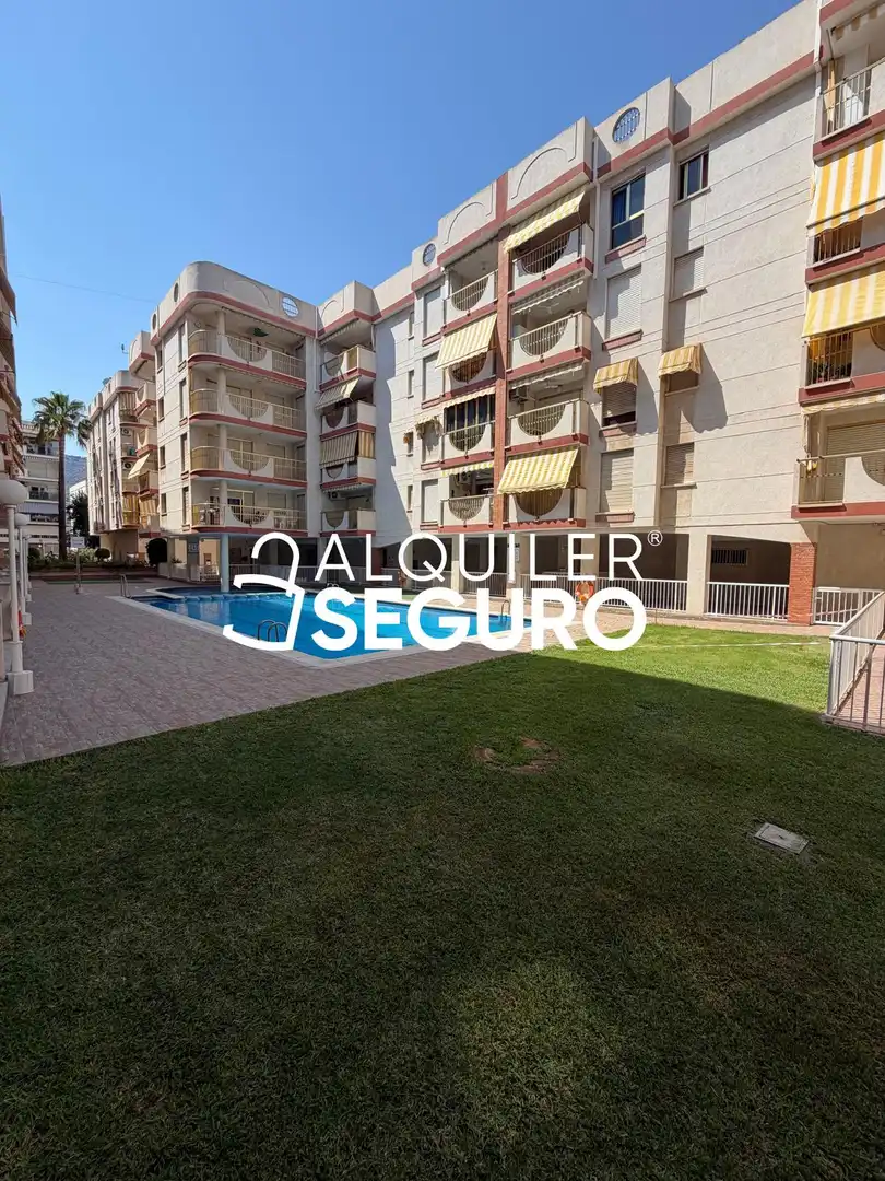 Außenansicht von Wohnung zur Miete in Oropesa del Mar / Orpesa mit Heizung, Schwimmbad und Möbliert