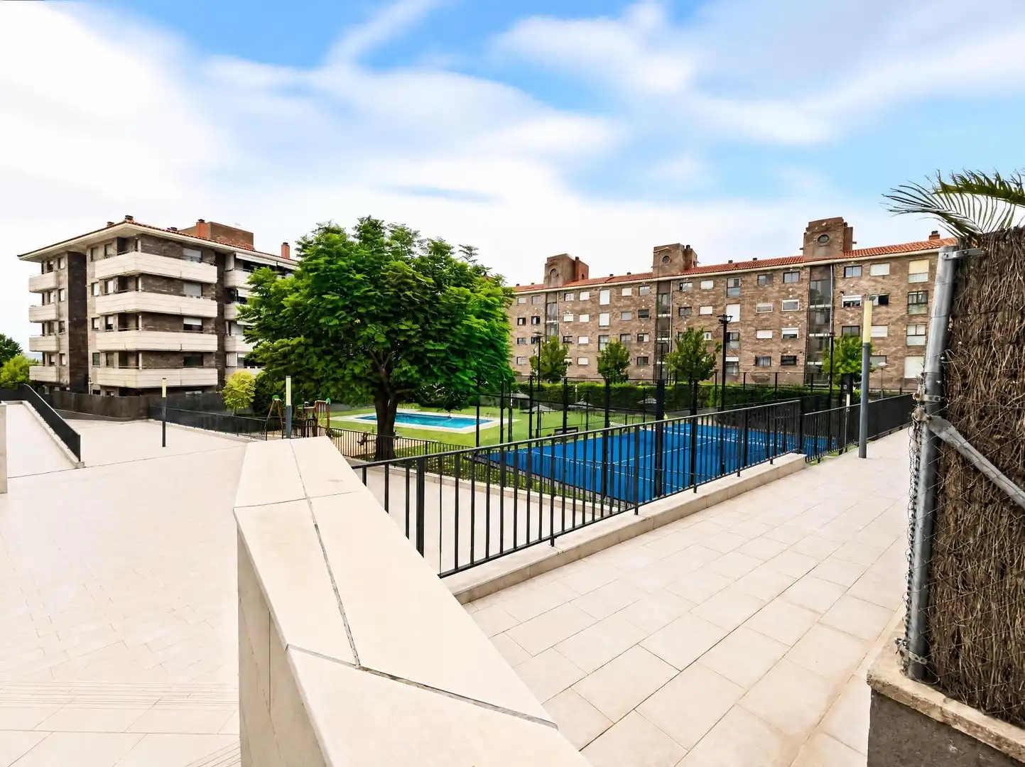Ground floor with pool for sale in MILENA JESENSKA, imagen 2