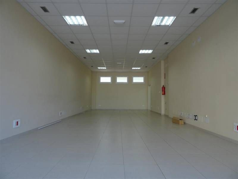 Premises to rent in Teo