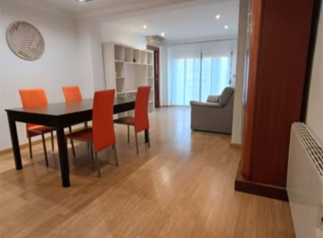 Sala d'estar de Pis de lloguer en  Valencia Capital amb Aire condicionat, Moblat i Forn