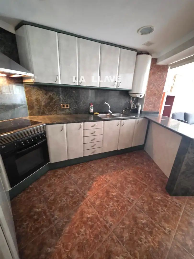 Cocina de Piso en venta en Blanes con Calefacción, Terraza y Amueblado