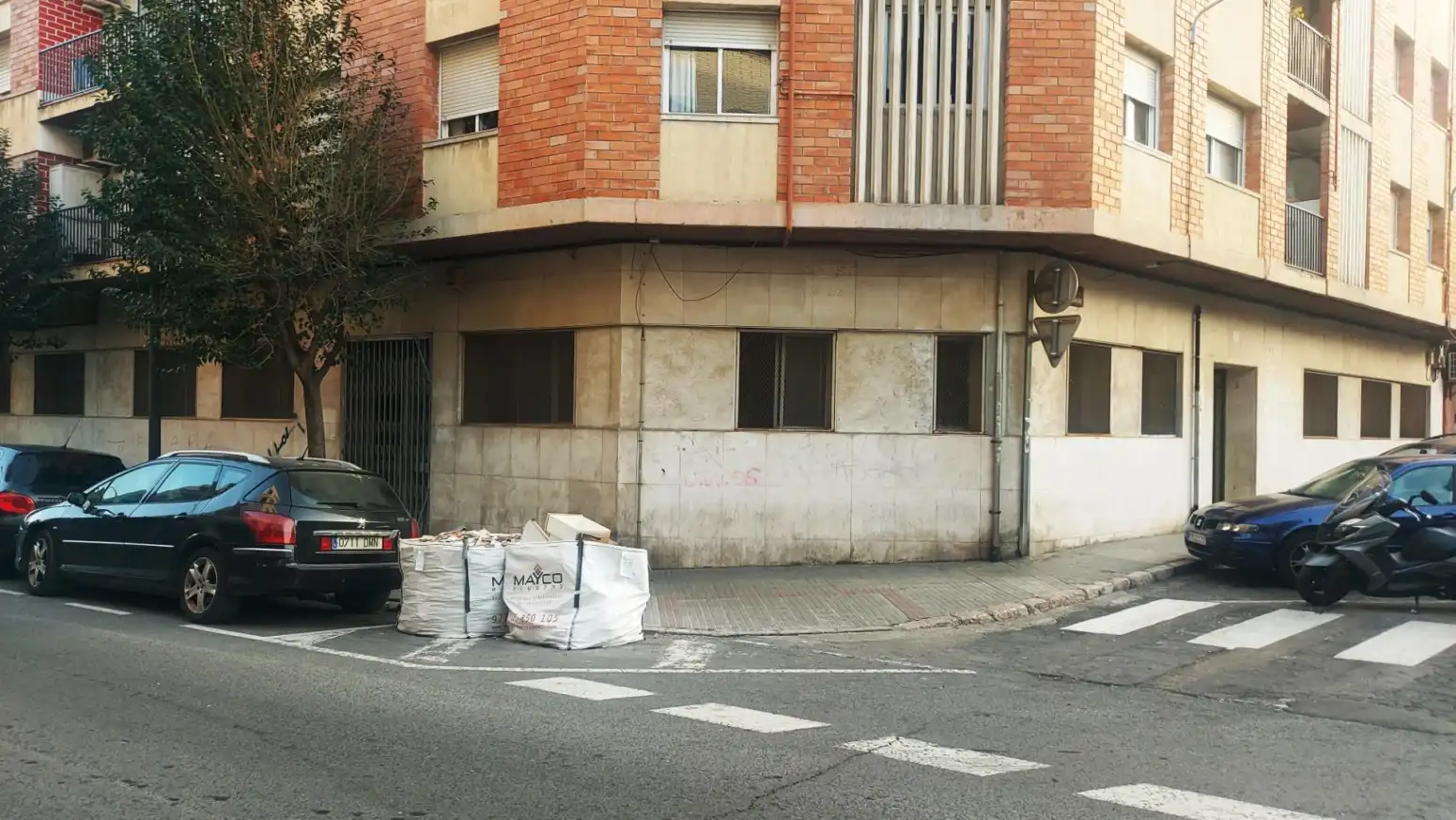 Local comercial en venda a Reus - Calle ANTONI FABRA I RIBAS