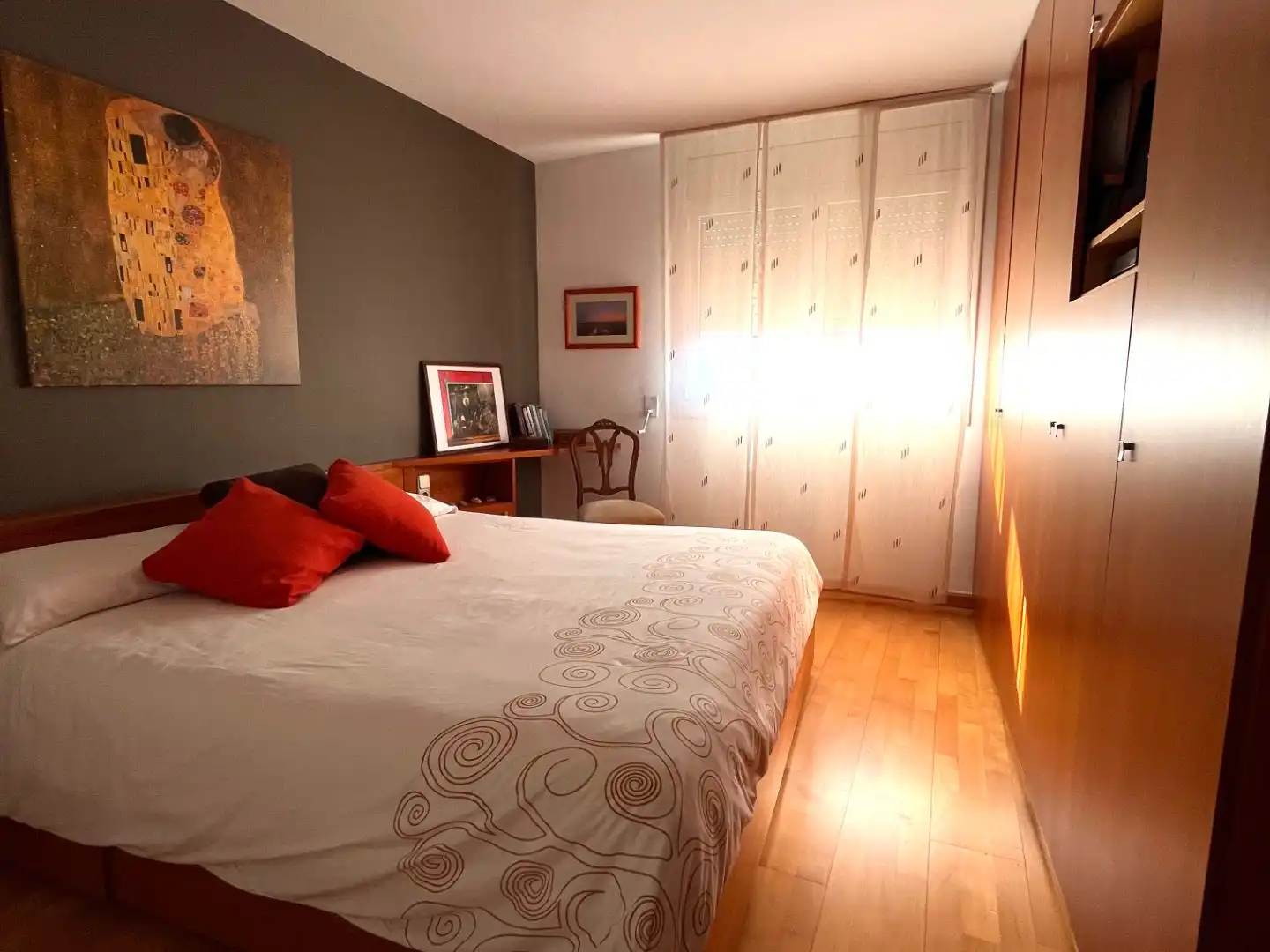 Dormitori de Casa o xalet en venda en Figueres amb Aire condicionat, Terrassa i Balcó
