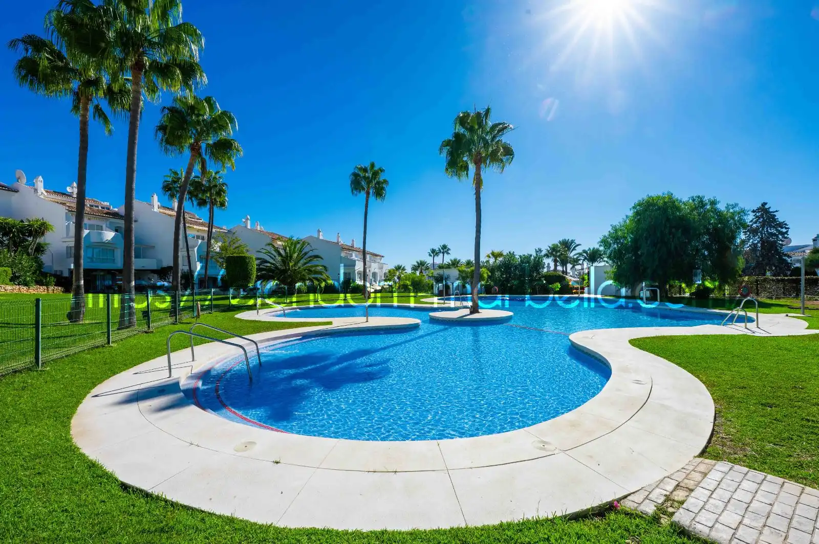 Schwimmbecken von Maisonette zum Verkauf in Mijas mit Klimaanlage, Terrasse und Möbliert