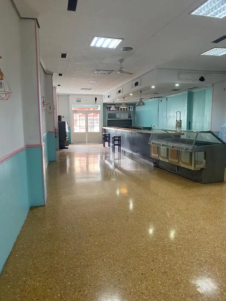 Local en venta en Benimàmet