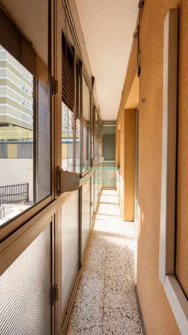 Flat for rent in Granada  with Air Conditioner, Furnished and Oven