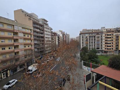 Vista exterior de Pis en venda en  Palma de Mallorca amb Terrassa i Balcó