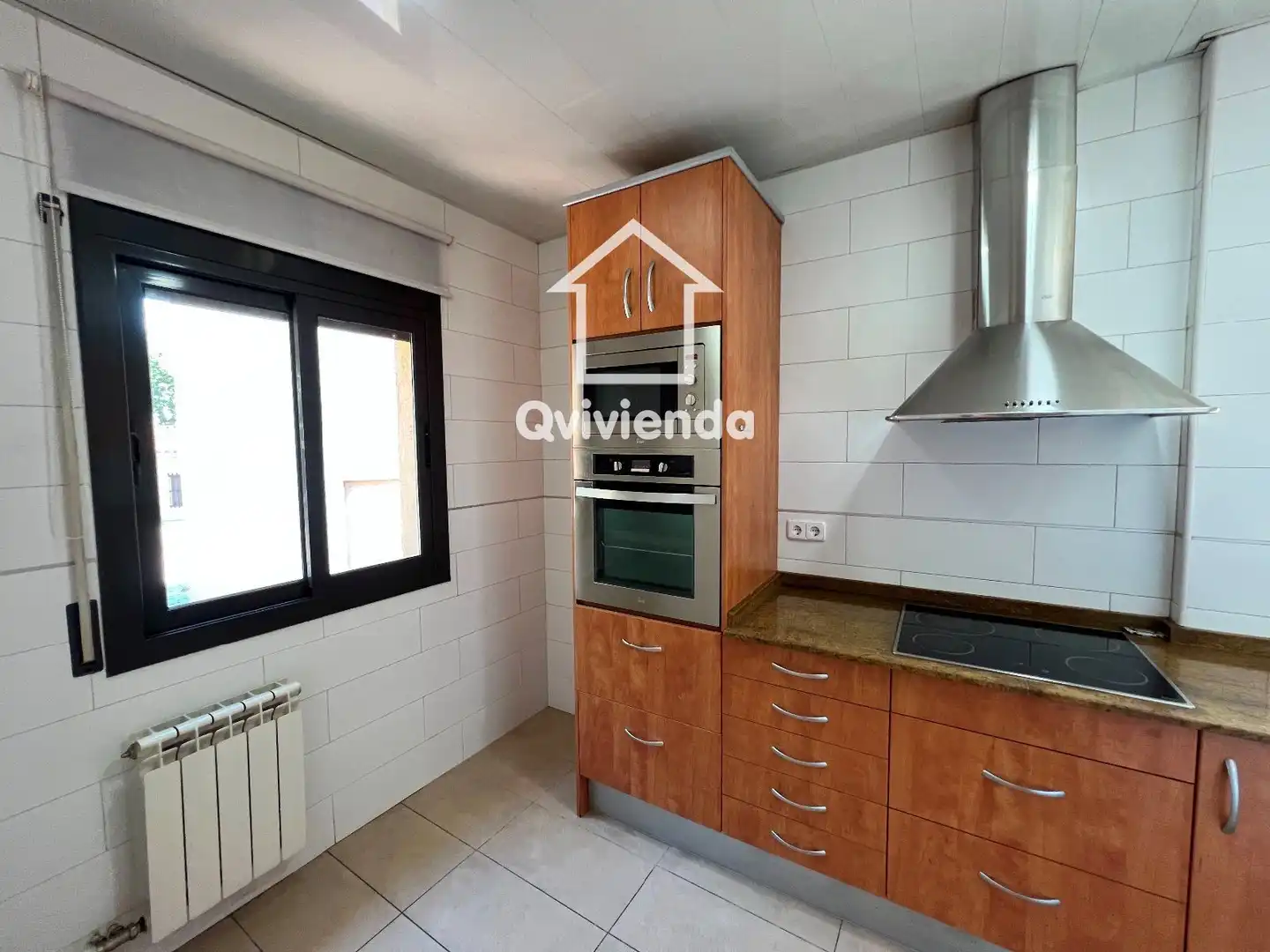 Küche von Haus oder Chalet zum Verkauf in Lliçà de Vall mit Heizung, Privatgarten und Terrasse