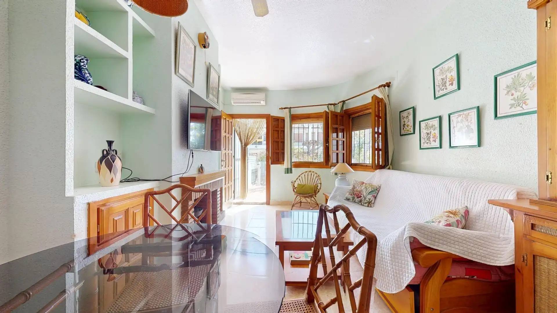 Comedor de Casa adosada en venta en Pilar de la Horadada con Terraza, Amueblado y Balcón