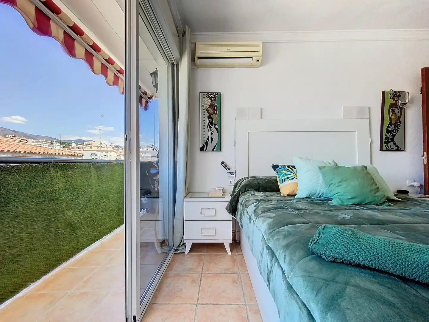Bedroom of Apartments for sale in Estepona  with Air Conditioner, Terrace and Furnished