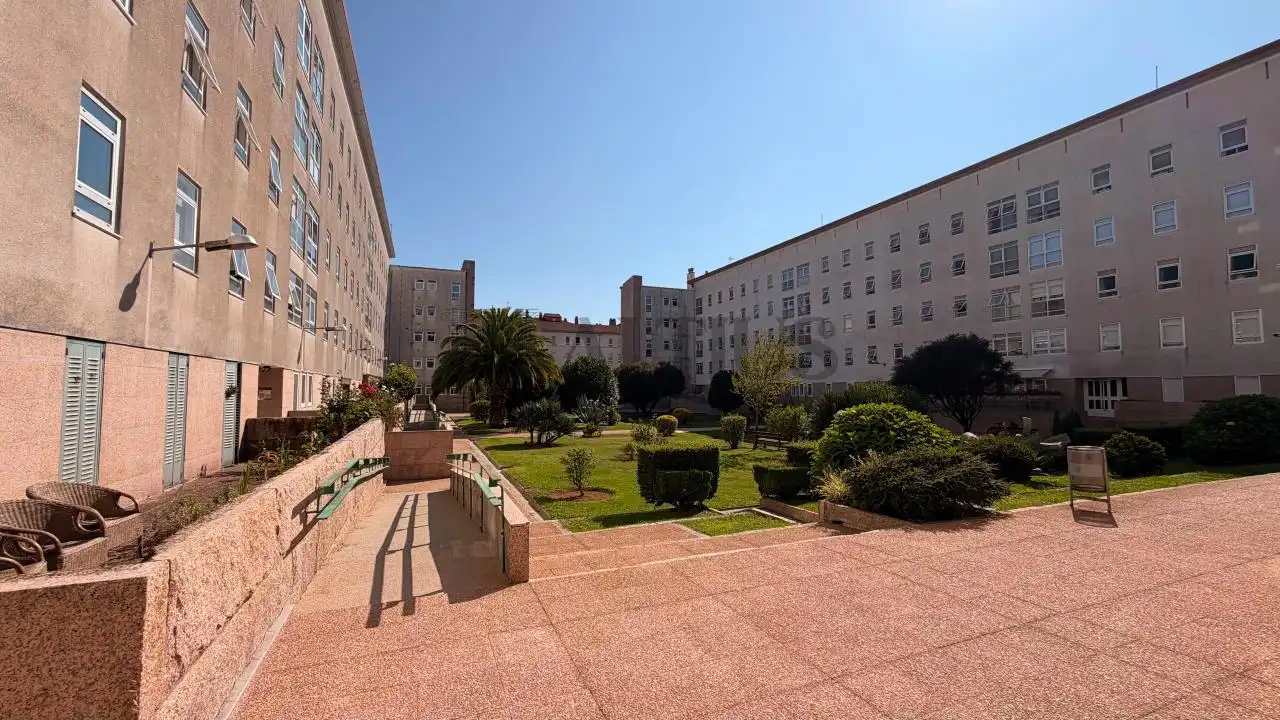 Flat with lift for sale in Concheiros - Fontiñas