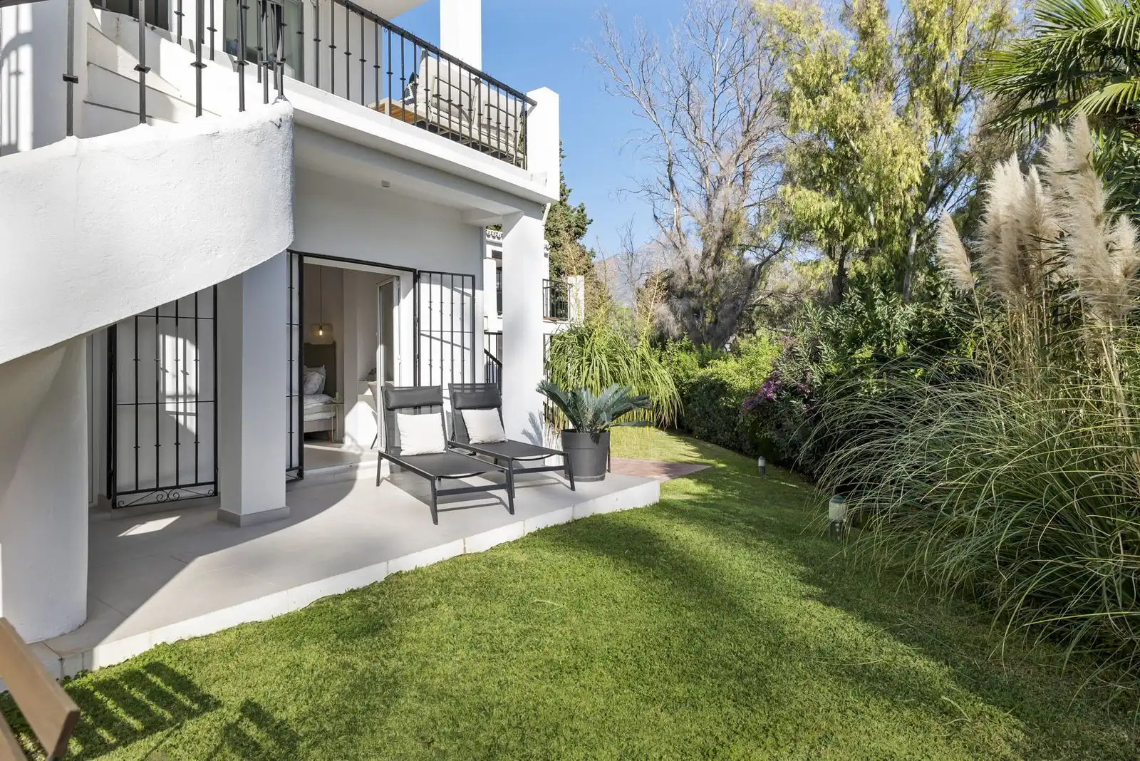 Adosado con piscina en venta en Nueva Andalucía, imagen 3