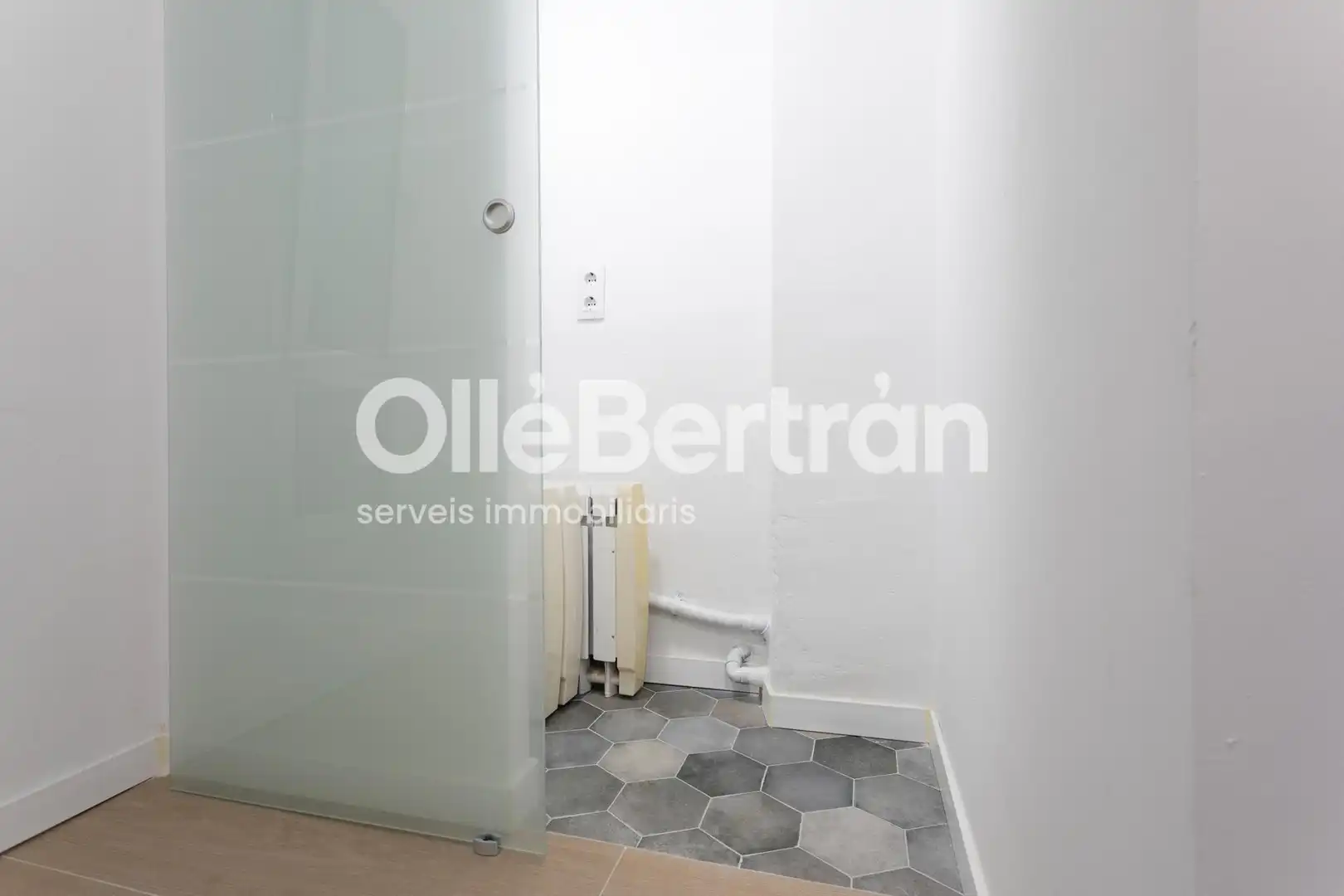 Baño de Piso en venta en Nou Barris