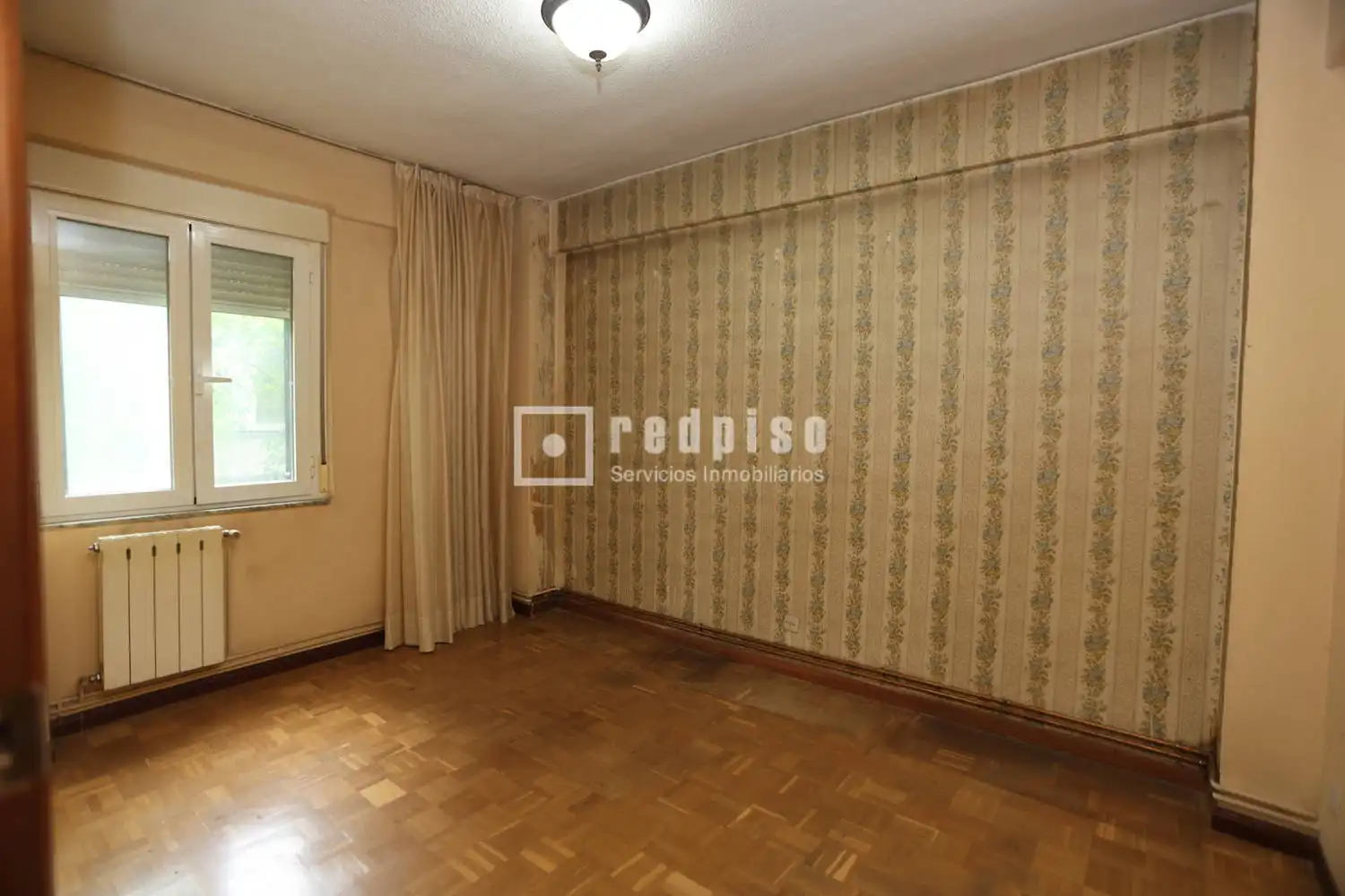 Bedroom of Flat for sale in Madrid  with Heating, Parquet flooring and Terrace